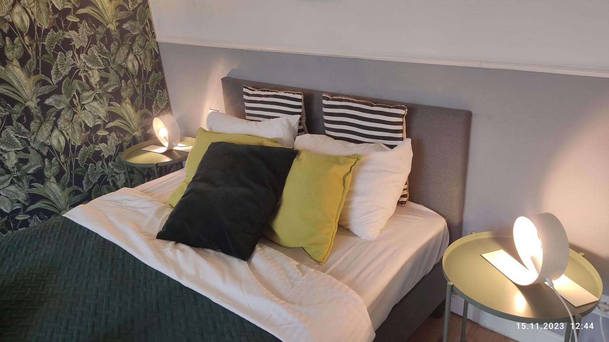 Be My Guest - Jerozolimskie Studio - Super Centrum Metro Wi-Fi Breakfast Varsavia Esterno foto